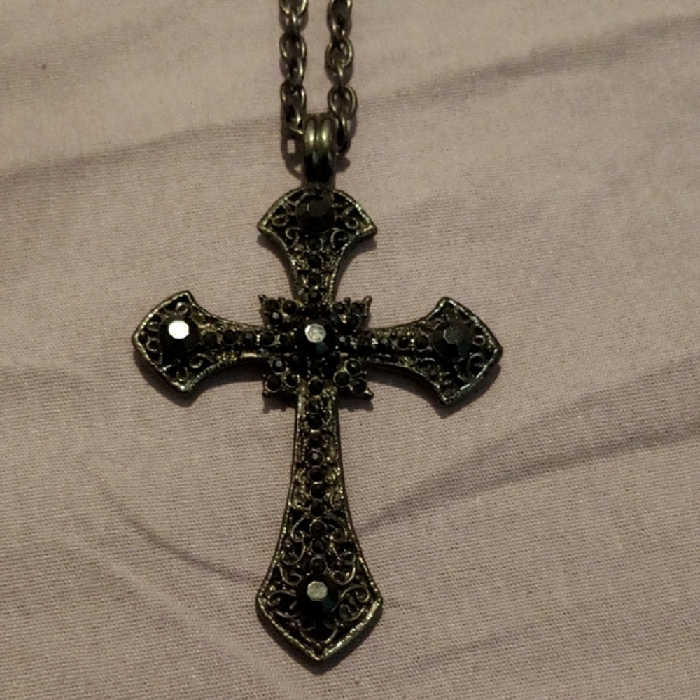 Elegant Antique Style Black Rhinestone Cross Pendant Necklace * Adjustable
